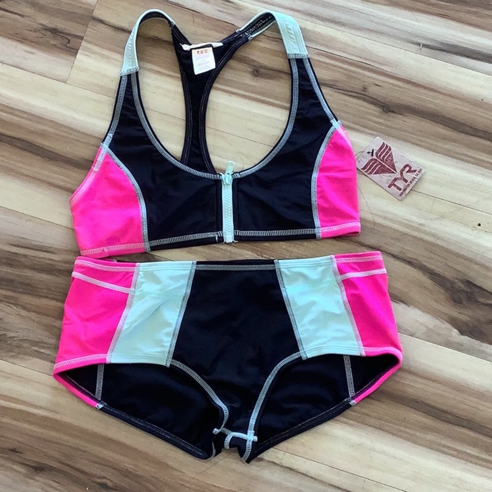 Tyr two piece